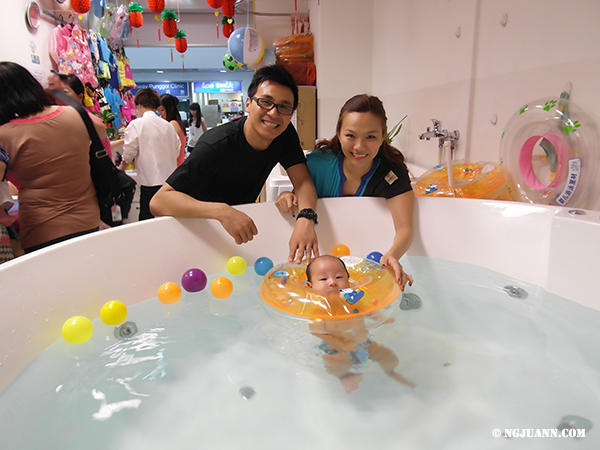 acceptabel forseelser Relativ størrelse Baby Swimming Pool at Home! | ngjuann.com